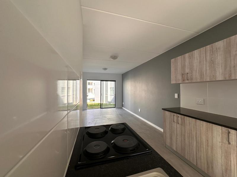 2 Bedroom Property for Sale in Aan de Wijnlanden Western Cape